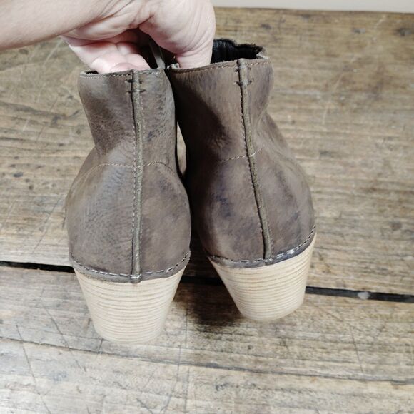 Dansko Lizanne Boots 40 / 9.5 10 Boots Shoes Brown Leather Side Zip Booties Clog - Picture 8 of 15